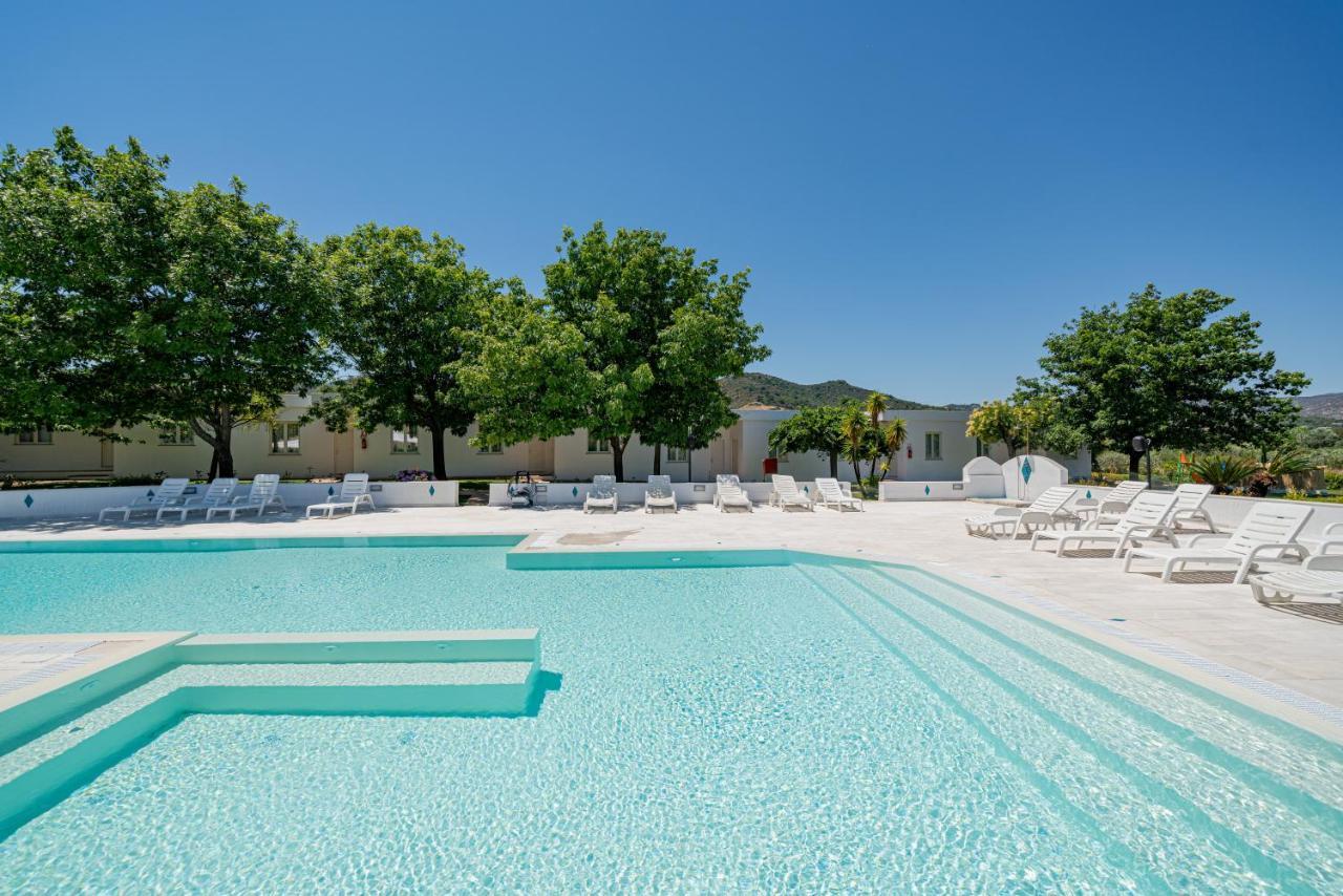 Hotel Le Mimose سان تيودورو المظهر الخارجي الصورة