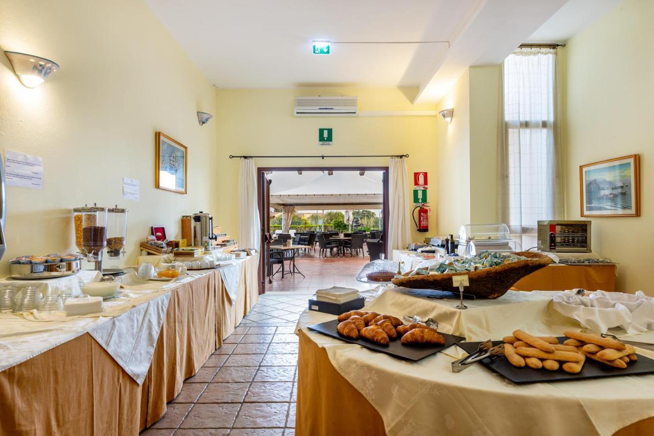 Hotel Le Mimose سان تيودورو المظهر الخارجي الصورة
