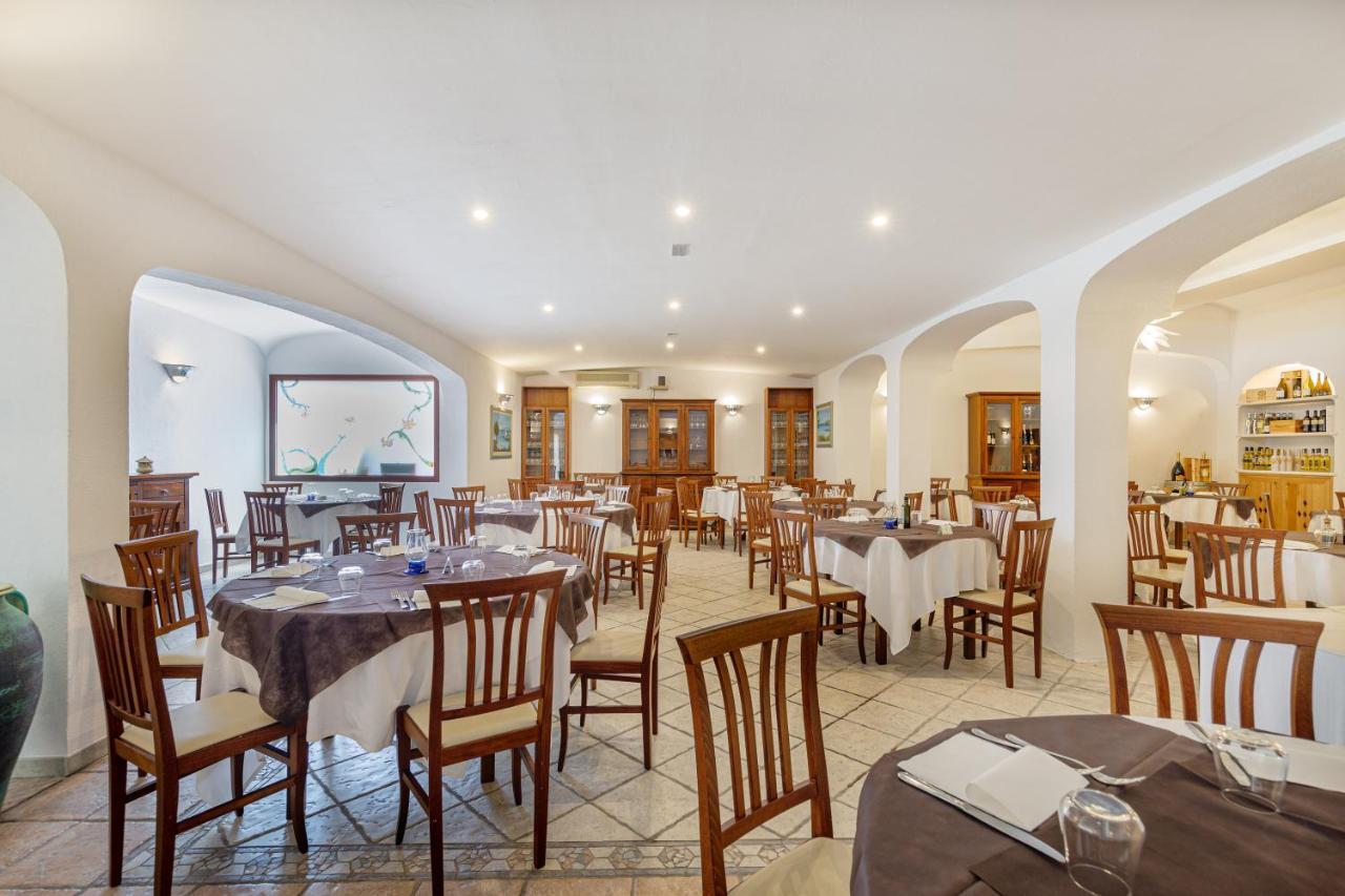 Hotel Le Mimose سان تيودورو المظهر الخارجي الصورة